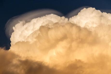 cumulonimbus calvus cloud close up 