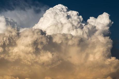 cumulonimbus calvus cloud