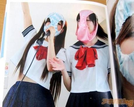 Wearing Underwear in the face becomes fashion trend in japan