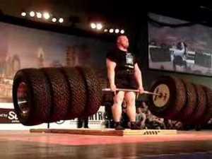 Benedikt Magnusson deadlifting just truck tires. o_0 (Courtesy: http://crossfit714.com/)