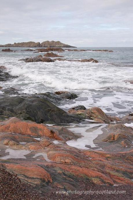 Red rocks on the shore, Iona