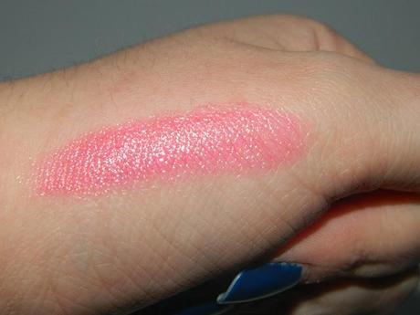 L'Oreal Caresse Lipstick Review