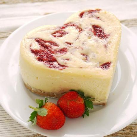 strawberry swirl cheesecake 1a