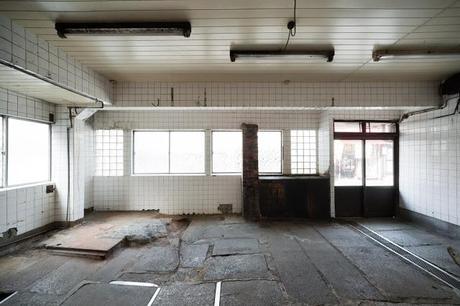 Evolution of traditional KIMONO store in Kyoto by Yusuke Seki