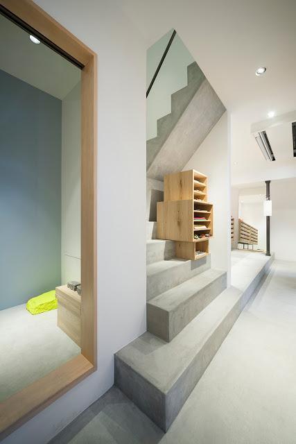 Evolution of traditional KIMONO store in Kyoto by Yusuke Seki