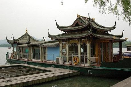 Houseboat in Kerala and China