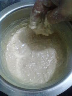 Whole Wheat Foccacia with Olives and Jalapenos and Basil and Happy Tummies