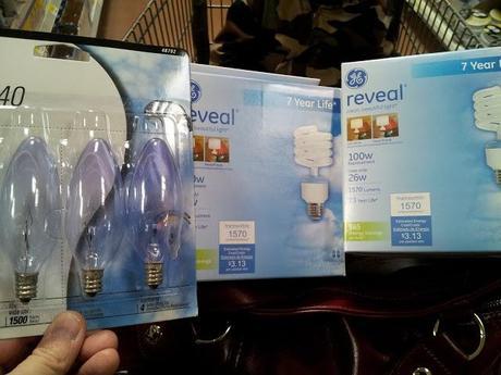 our family room mini-makeover with GE Reveal Light Bulbs #CBias #SocialFabric