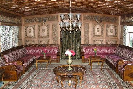 Floating Kashmir- A Stay to Remember On Houseboats Floating Kashmir- A Stay to Remember On Houseboats