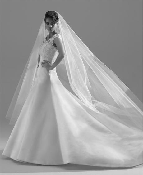 wedding dress blog UK Sassi Holford (5)