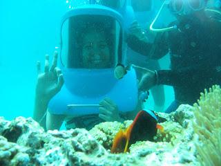 Reef walking in Boracay (Helmet-Diving) 2012