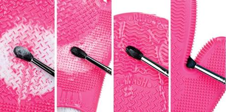 Sigma Spa Brush Cleaning Glove..??