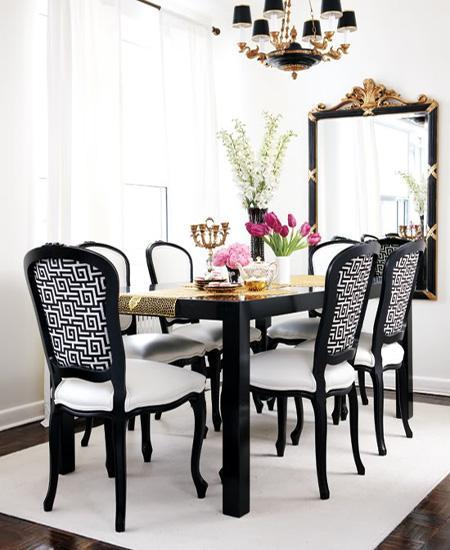 decor black and white rooms4 Be Bold and Daring: Decorate with Black and White HomeSpirations