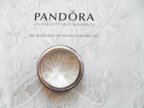 HOLIDAY GIFT IDEAS: PANDORA FLORAL RING