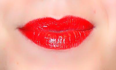 EVERY DAY IS A RED CARPET: CHRISTIAN DIOR CELEBRITY RED LIPSTICK #999 REVIEW AND SWATCHES