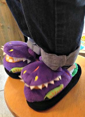 Review: Silly Slippeez Dizzy Dinosaur slippers