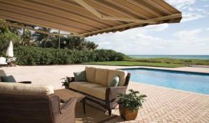 retractable awning covers
