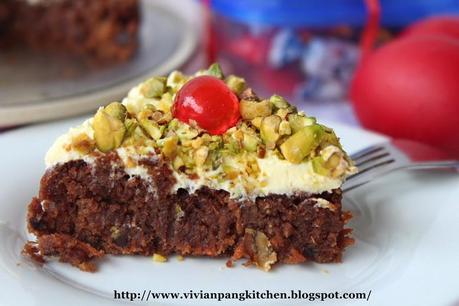 Carrot Cake with Cream Cheese Frosting (Delia Smith)/ Birthday Cake