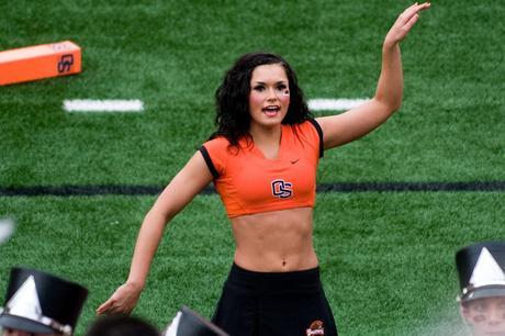 Oregon State Cheerleaders