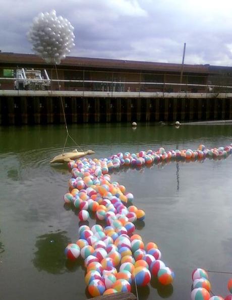 The efforts to raise Shawn’s boat in the Gowanus with beach balls, and pay tribute to the dolphin that died alongside of it, were completely dream-like.
(Photograph by M-L)