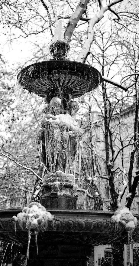 artborghi_frozen_brunnen_stadelhofen_1a