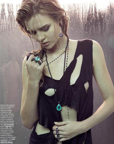 Josephine Skriver by Henrique Gendre for Vogue Brazil March 2013 3