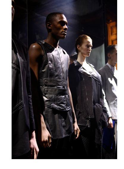 En Noir Fall/Winter 2013 Presentation | Paris Fashion Week
View...