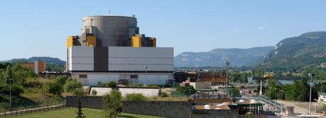 Superphénix (Creys-Malville, Isère, France), the last fast breeder reactor operating in Europe for electricity production. It was shut down in 1998 due to political pressure. (Credit: Yann Forget, http://commons.wikimedia.org/wiki/User:Yann)