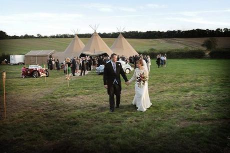 Cambridge teepee wedding by Lightworks Photography (26)