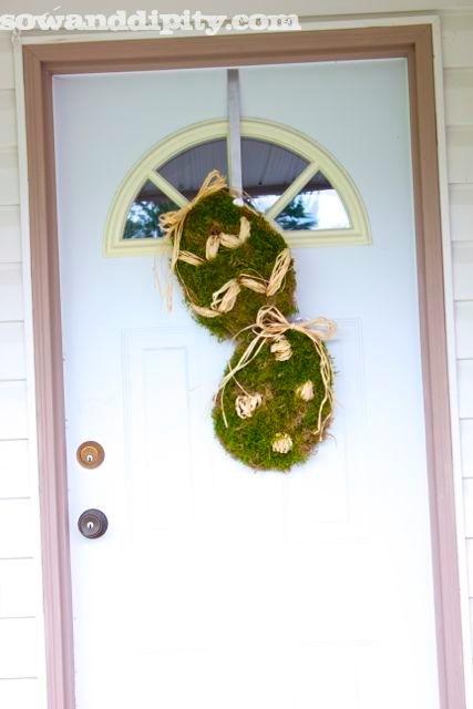 moss egg door decor