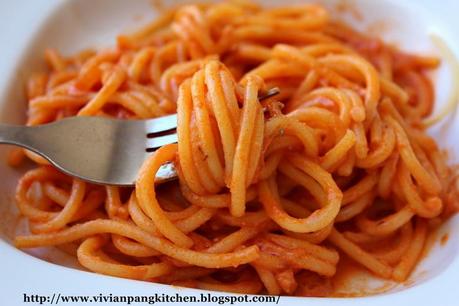 Pasta with Tomato Cream Sauce