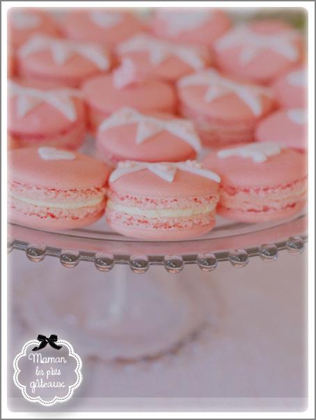 A Romantic Themed Sweet Table for a Gorgeous Wedding by Maman Les p'tits gateaux