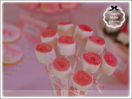 A Romantic Themed Sweet Table for a Gorgeous Wedding by Maman Les p'tits gateaux