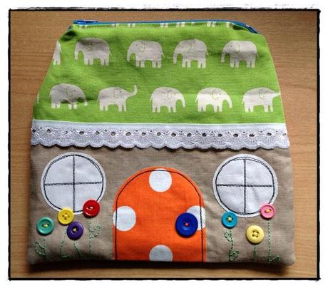 Show & Tell - A House Pouch