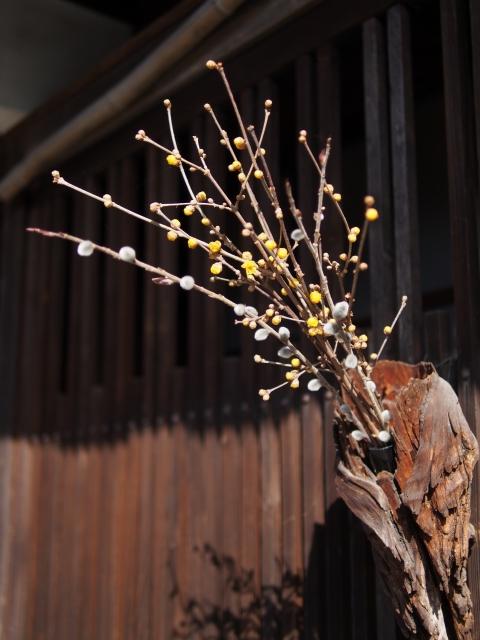 P3090104 木曽妻籠宿，ありし江戸の世の姿のままに / Tsumago juku post town, will take you back in time to the Edo Period.