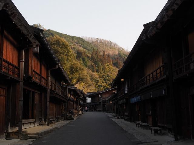 P3090226 木曽妻籠宿，ありし江戸の世の姿のままに / Tsumago juku post town, will take you back in time to the Edo Period.