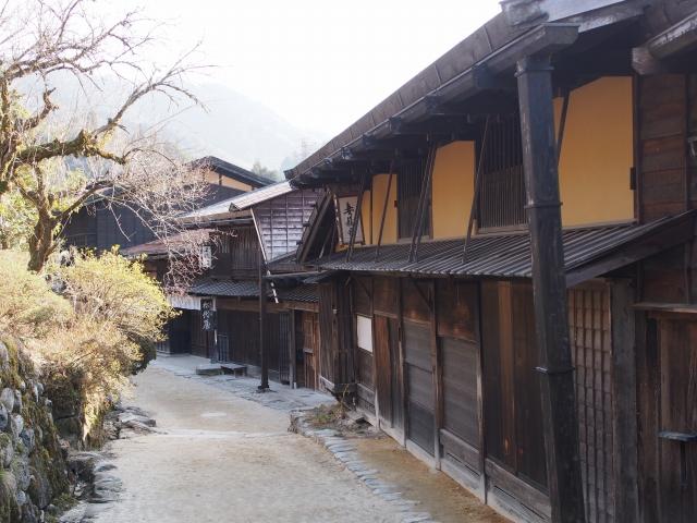 P3090153 木曽妻籠宿，ありし江戸の世の姿のままに / Tsumago juku post town, will take you back in time to the Edo Period.