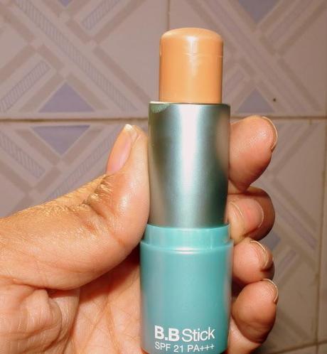 Maybelline Clear Glow Shine Free BB Stick in 04 Fawn with SPF21