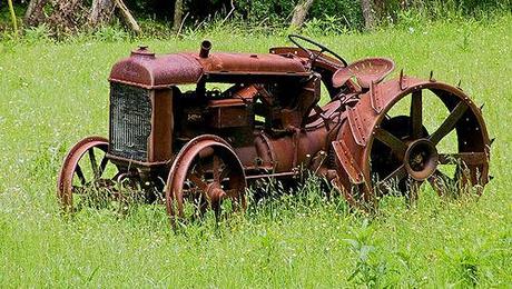 16 Elegant Pictures Of Tractors