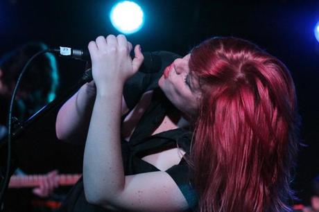 IMG 9857 620x413 ALPINE MADE THEIR NYC DEBUT AT MERCURY LOUNGE [PHOTOS]