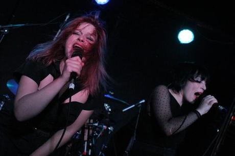 IMG 9699 620x413 ALPINE MADE THEIR NYC DEBUT AT MERCURY LOUNGE [PHOTOS]