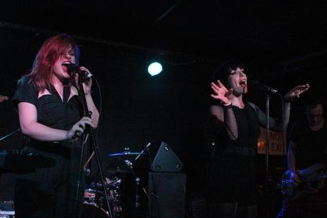 IMG 9767 620x413 ALPINE MADE THEIR NYC DEBUT AT MERCURY LOUNGE [PHOTOS]