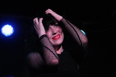 IMG 9786 620x413 ALPINE MADE THEIR NYC DEBUT AT MERCURY LOUNGE [PHOTOS]