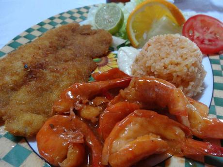 Lunch at a Restaurant near Villa del Palmar at the Islands of Loreto