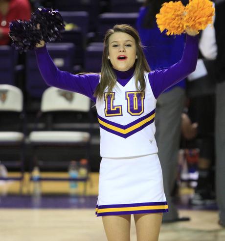 Lipscomb University Cheerleaders