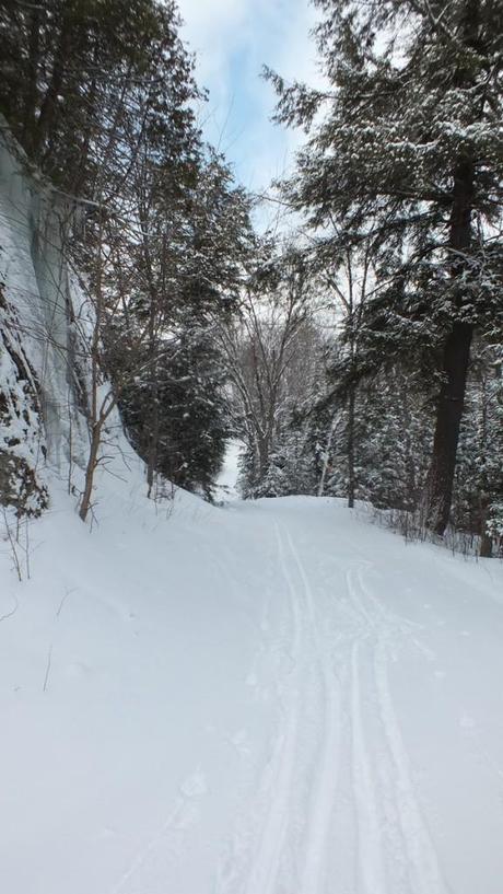 Photo of the Leaf Lake ski trail in Algonquin Park - Ontario