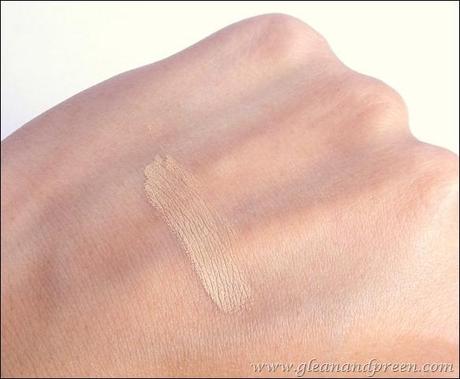 Chambor Radiant Touch Up Concealer Swatch