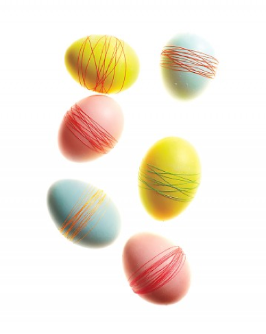 DIY Thread wrapped eggs