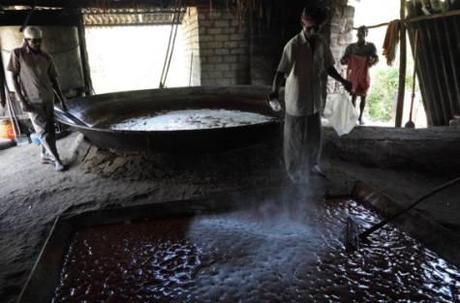 A day at India jaggery factory