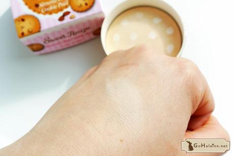 2013 Etude House Sweet Recipe Almond Chip Cookie Pact Powder Review